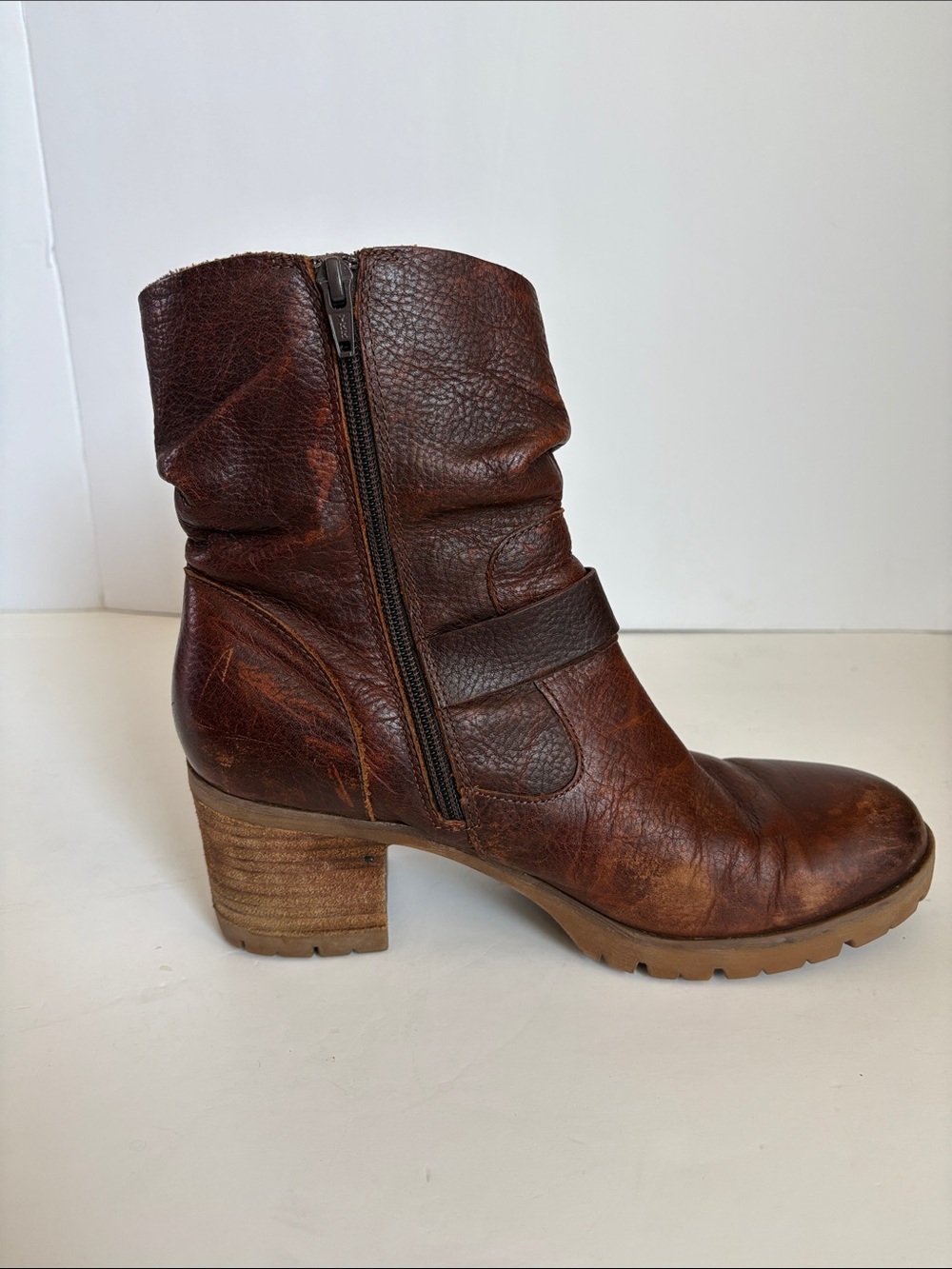 Korks burgundy brown ankle slouch leather moto boot gold hardware zip close - Picture 9 of 16